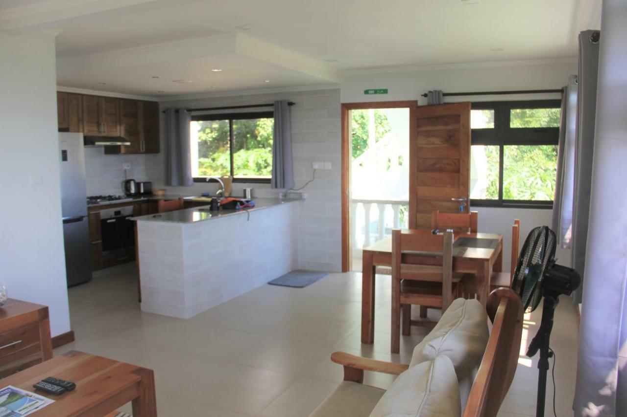 Island Cove Apartment Виктория Екстериор снимка